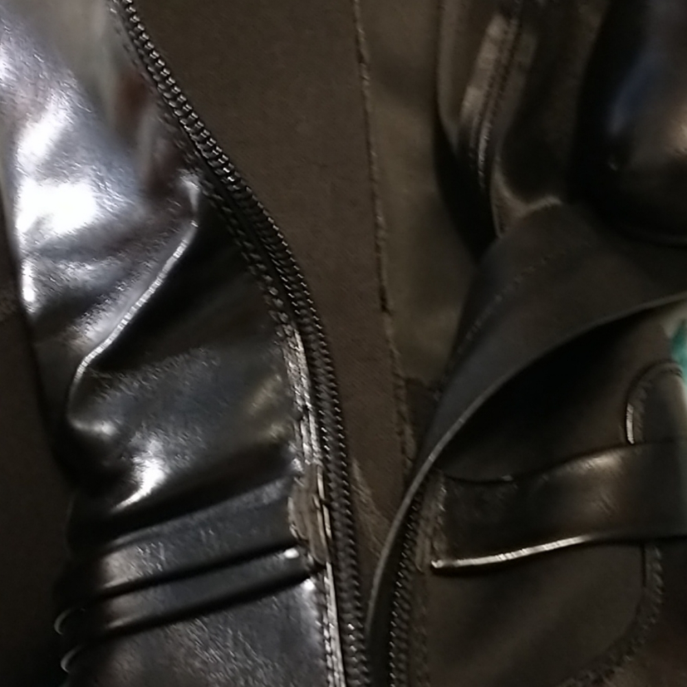 Shoes - Picture 2 of 2